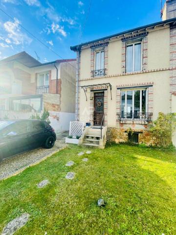 Maison Houilles 5 pièce(s) 72 m2 €499 000 ** - Référence 910