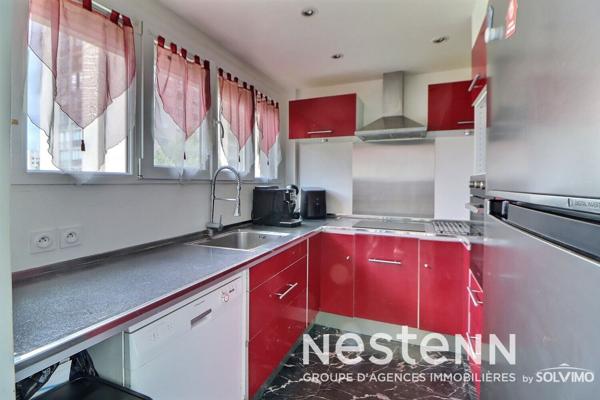 Appartement Saint Priest T4 80m2, double balcon, cave et stationnement