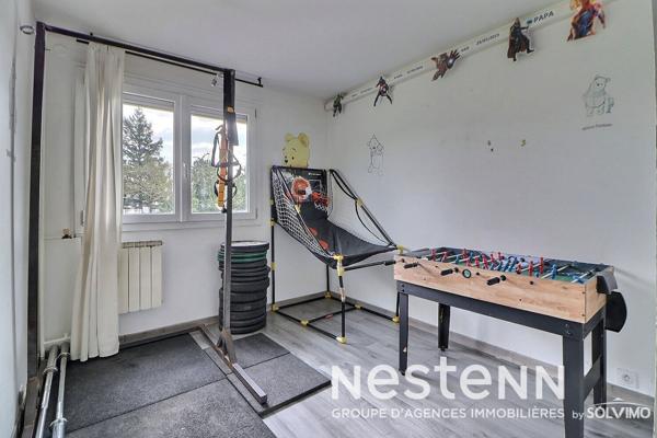 Appartement Saint Priest T4 80m2, double balcon, cave et stationnement