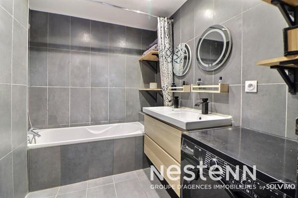 Appartement Saint Priest T4 80m2, double balcon, cave et stationnement