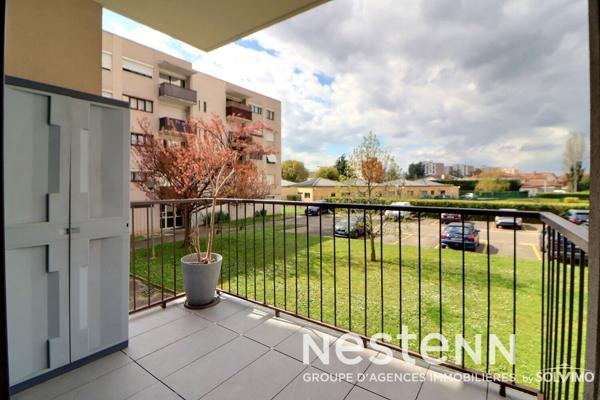 Appartement Saint Priest T4 80m2, double balcon, cave et stationnement
