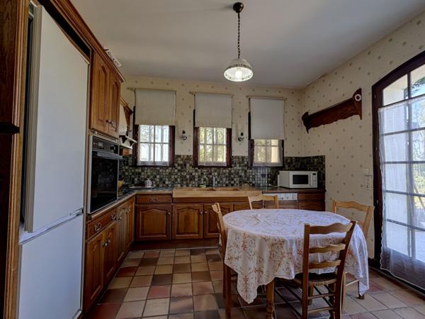 Pujols (47300) PUJOLS, belle villa familiale avec piscine sur les hauteurs