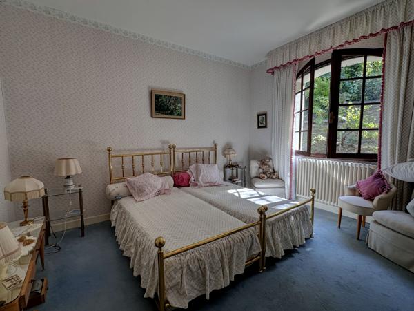 Pujols (47300) PUJOLS, belle villa familiale avec piscine sur les hauteurs