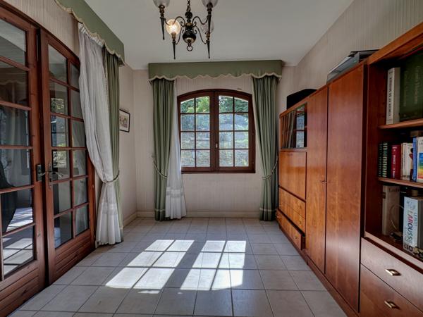 Pujols (47300) PUJOLS, belle villa familiale avec piscine sur les hauteurs