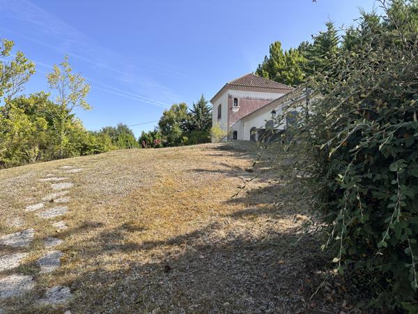 Pujols (47300) PUJOLS, belle villa familiale avec piscine sur les hauteurs