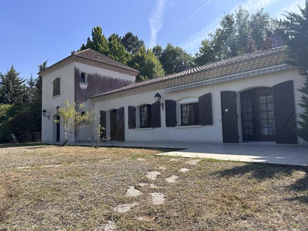 Pujols (47300) PUJOLS, belle villa familiale avec piscine sur les hauteurs