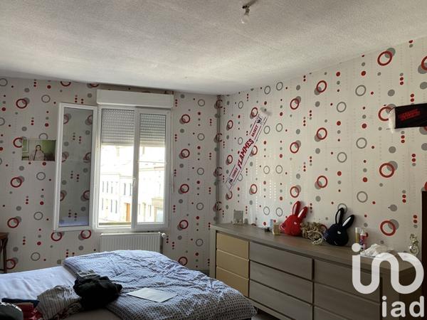 Maison 4 pièces de 112 m² à Monthermé (08800)