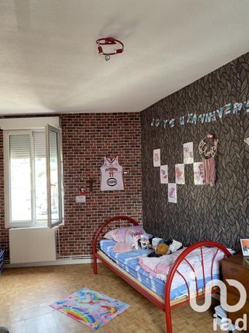 Maison 4 pièces de 112 m² à Monthermé (08800)