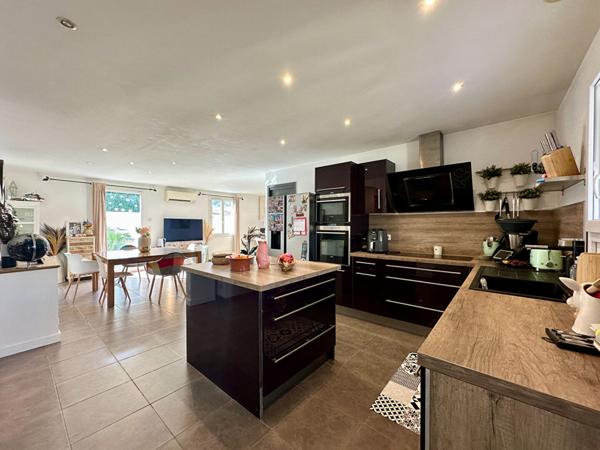 Maison de plain-pied La Moutonne 5 pièces 103 m2 - Secteur calme, résidentiel et recherché