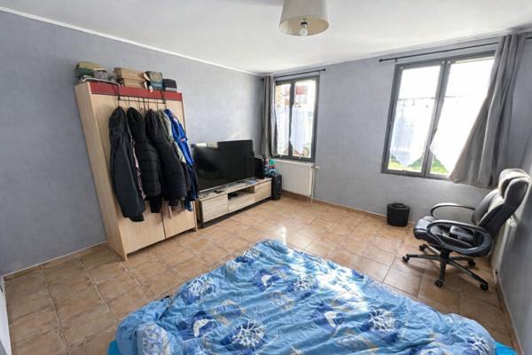 A VENDRE - Maison de 168 m² habitables à 2 km de CHAUMONT EN VEXIN - 5 chambres - 1He de terrain