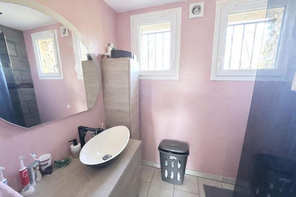 A VENDRE - Maison de 168 m² habitables à 2 km de CHAUMONT EN VEXIN - 5 chambres - 1He de terrain