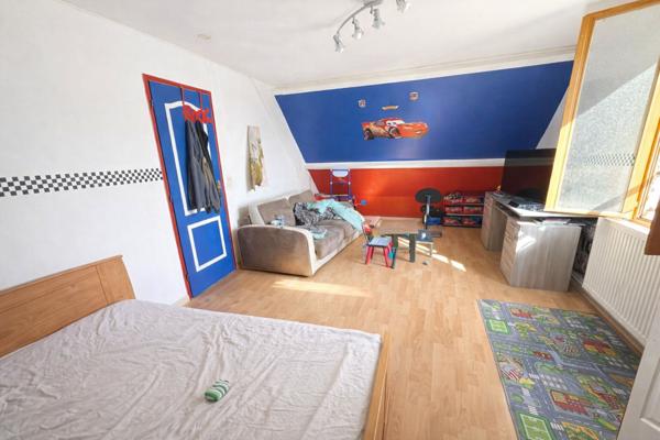 A VENDRE - Maison de 168 m² habitables à 2 km de CHAUMONT EN VEXIN - 5 chambres - 1He de terrain