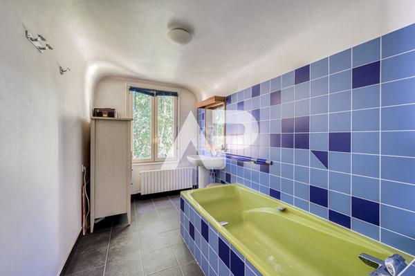 Sèvres Rive Gauche - Maison Familiale €850 000 ** - Référence 590-S