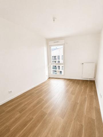 Appartement 3 pièce(s) Loyer 1 325 €/mois charges comprises **  - Référence  106771