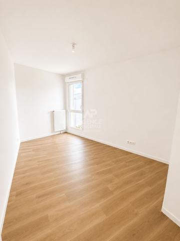 Appartement 3 pièce(s) Loyer 1 325 €/mois charges comprises **  - Référence  106771