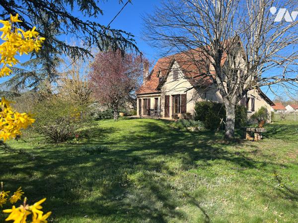 Maison T6 avec jardin - Assier