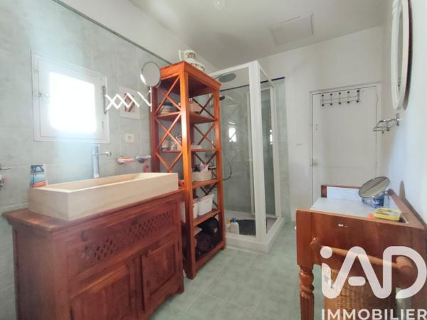 Maison à vendre 6 pièces 240 m² Rougiers