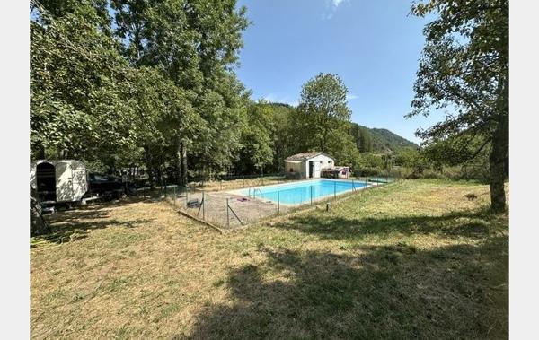 Vente Terrain Terrain de loisirs avec piscine Vals-les-bains   