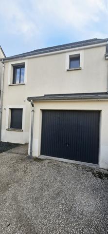 Maison avec garage 241 000 € H.A.I.*