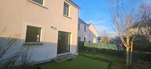 Maison avec garage 241 000 € H.A.I.*