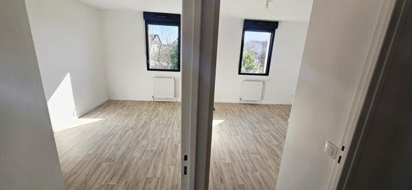 Maison avec garage 241 000 € H.A.I.*