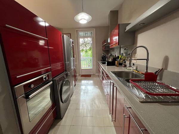 A vendre Maison Mont De Marsan 4 chambres 1 bureau, combles aménageables, garage