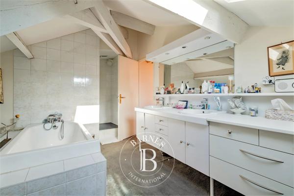 Bordeaux, Maison 5 Chambres -  330 m² à vendre