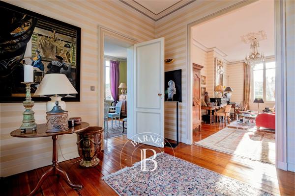 Bordeaux, Maison 5 Chambres -  330 m² à vendre