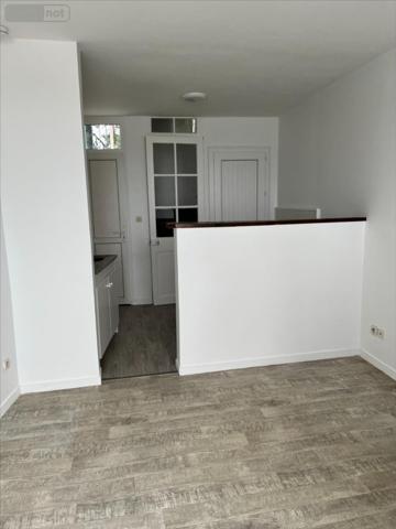 Maison de ville à louer à Oissel en Seine-Maritime (76350), ref : 76026-SCIBGO45