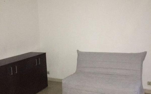 Appartement à louer    1 pièce •  Nîmes