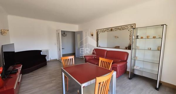 Perpignan "la Lunette" : Appartement 4 pièces meublé avec balcons, cave et garage à vendre.