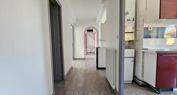 Perpignan "la Lunette" : Appartement 4 pièces meublé avec balcons, cave et garage à vendre.