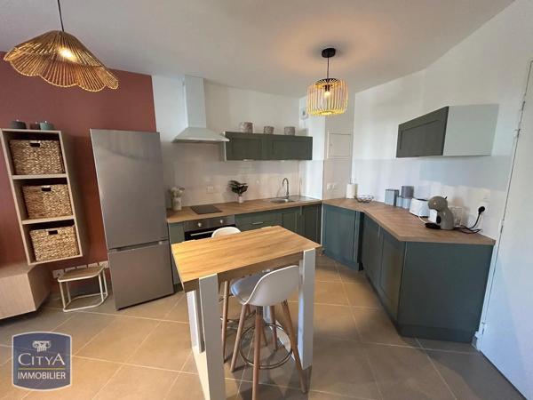 Appartement à louer 1 pièce 31.26m² Port-de-Bouc (13110)