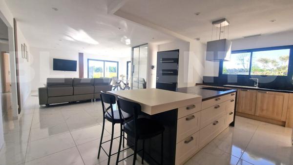  Castelsarrasin – Splendide Maison Neuve de 135 m² – Plain-Pied – 4 Chambres – Quartier Calme