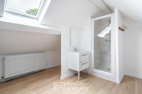 Appartement rénové et meublé avec extérieur et stationnements à Albigny sur Saône