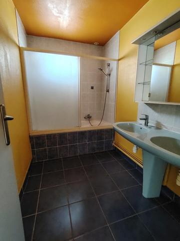 Maison à PICAUVILLE, 50360 - 9 pièces 147m²