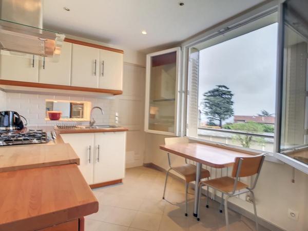 T3 – MEUBLE – GARAGE – 69 m² – 69005 – LYON