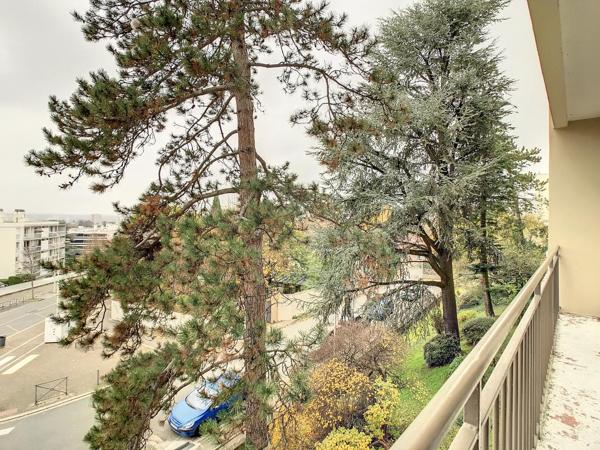 T3 – MEUBLE – GARAGE – 69 m² – 69005 – LYON