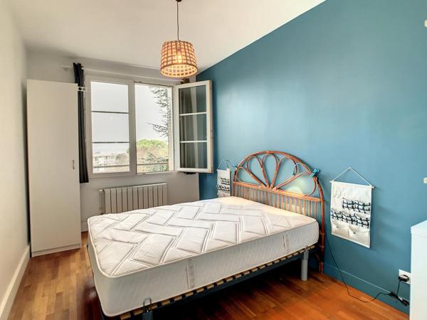 T3 – MEUBLE – GARAGE – 69 m² – 69005 – LYON