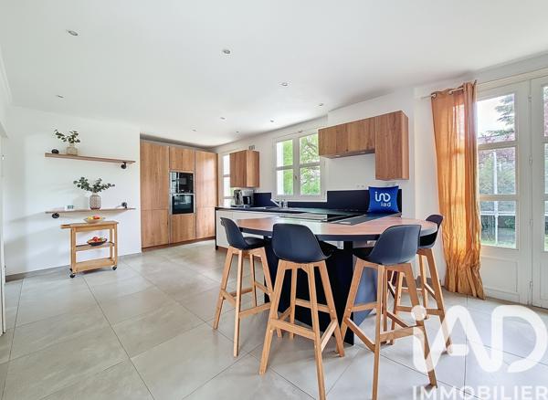 Maison à vendre 6 pièces 160 m² Ozoir-la-Ferrière