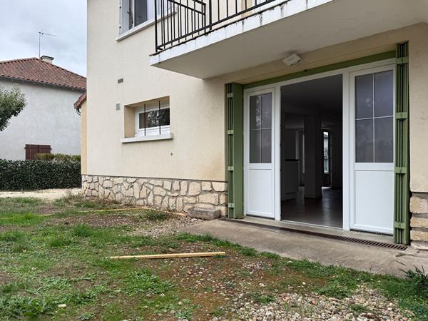 Appartement grand T2 en RDC , Gencay