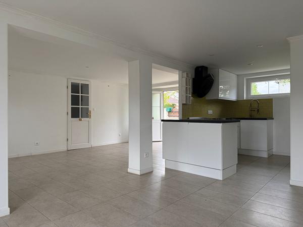 Appartement grand T2 en RDC , Gencay