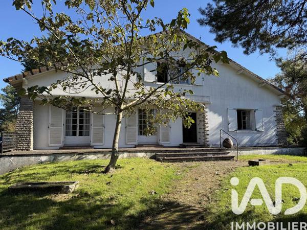 Maison à vendre 8 pièces 196 m² Ménigoute