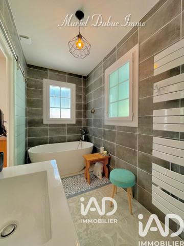 Maison à vendre 5 pièces 201 m² Les Mathes