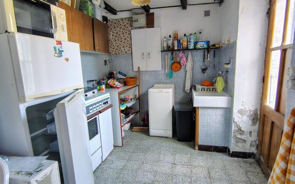 Maison à vendre    3 pièces •  Saint-Just-Luzac