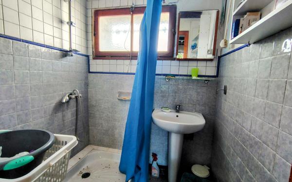 Maison à vendre    3 pièces •  Saint-Just-Luzac