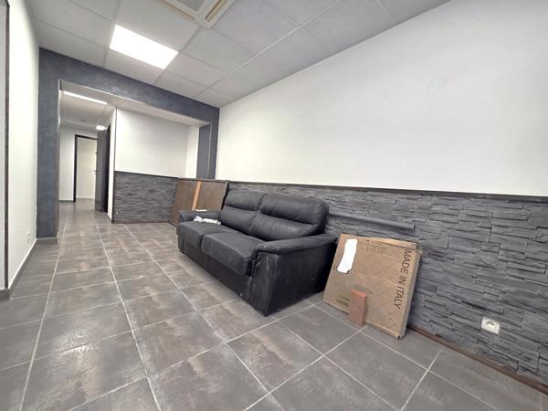 À vendre, achat local commercial, appartement 2 pièces Var proche toulon, Solliès