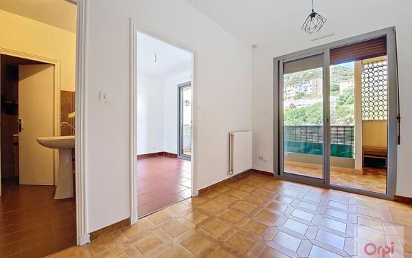 Appartement à louer    1 pièce •  Ajaccio