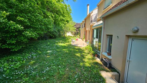 Maison Brunoy 8 pièce(s) 198.6 m2