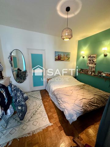 Cafe à Vabre avec habitation